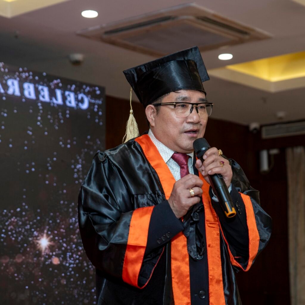 Honorary Doctorate Award for Professionals